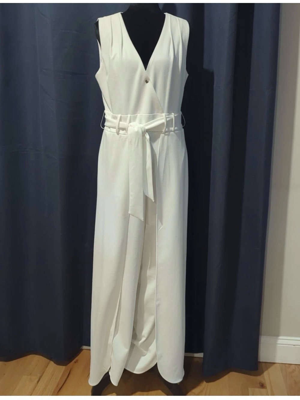 Shelby & Palmer Ivory V-Neck Sleeveless Belted Jumpsuit
